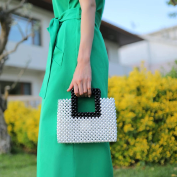 Çift renkli inci el yapımı çanta beyaz