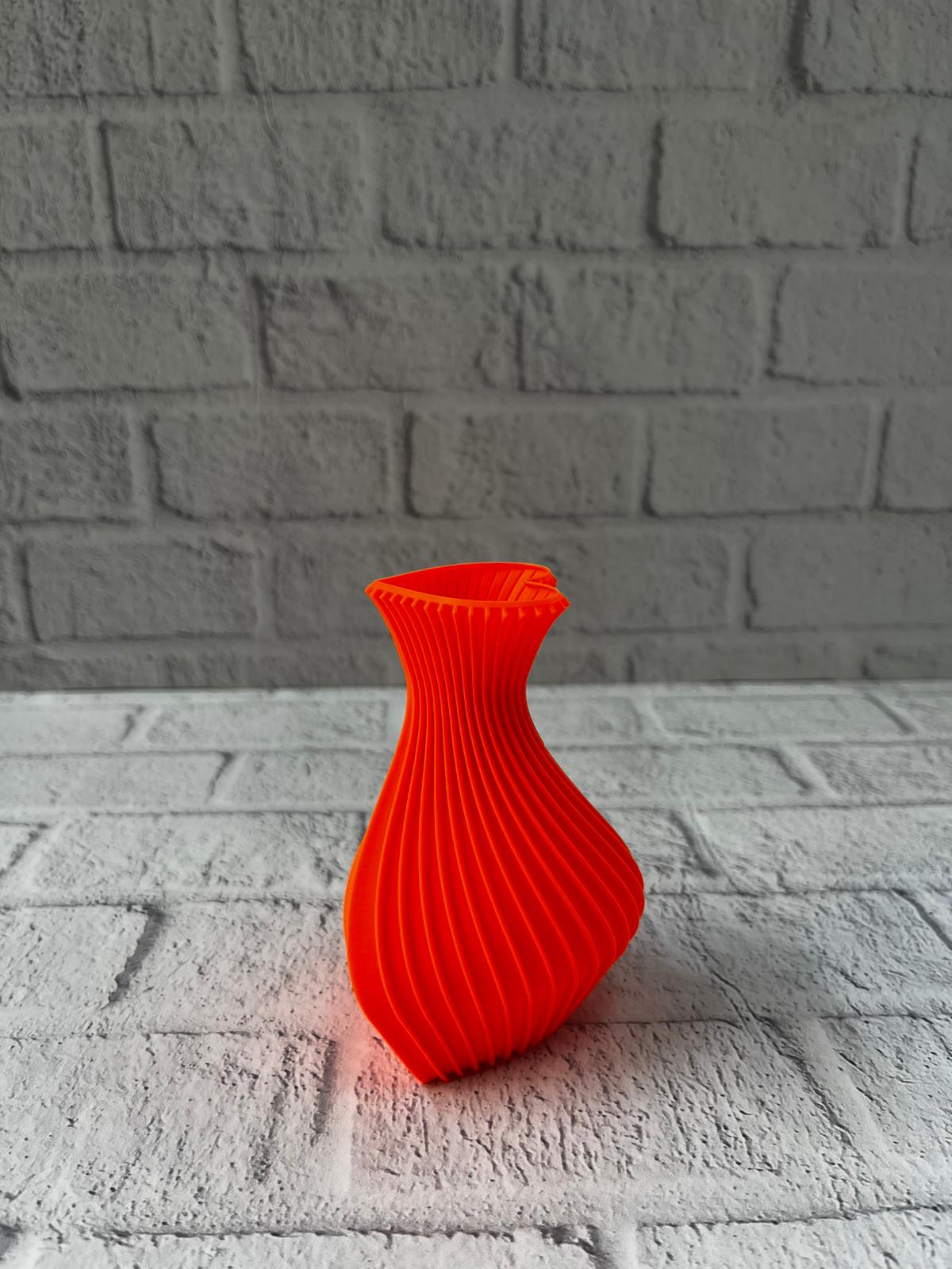 Kalpli Turuncu Dekoratif Vazo 11 cm Modern Şık Masaüstü Aksesuar