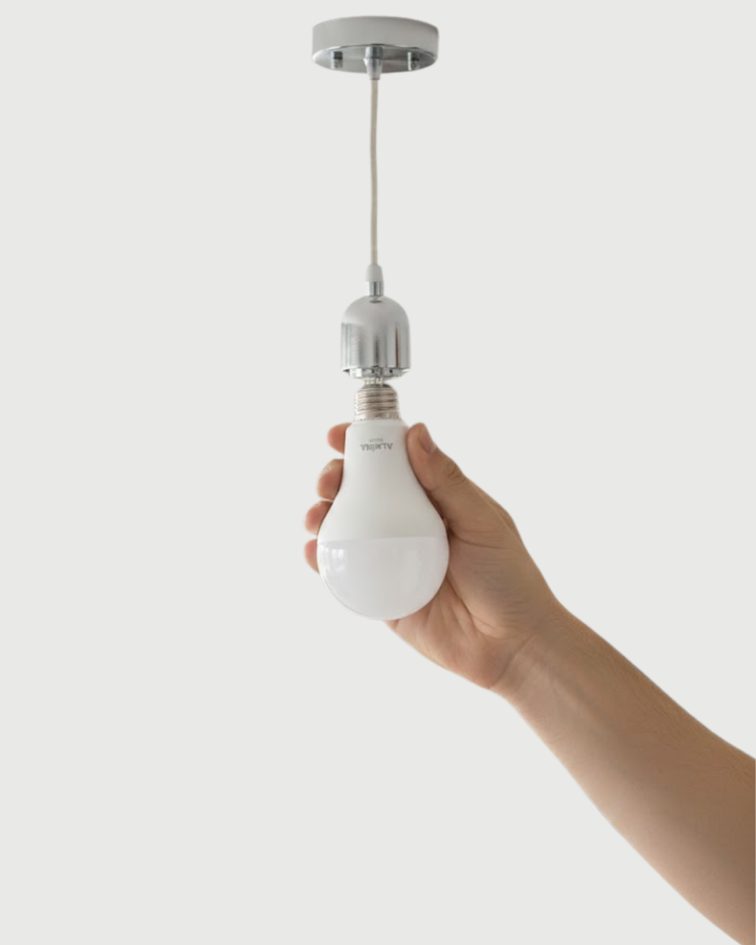 30W Şarjlı LED Ampul E27 Duy %80 Enerji Tasarruflu Soğuk Beyaz