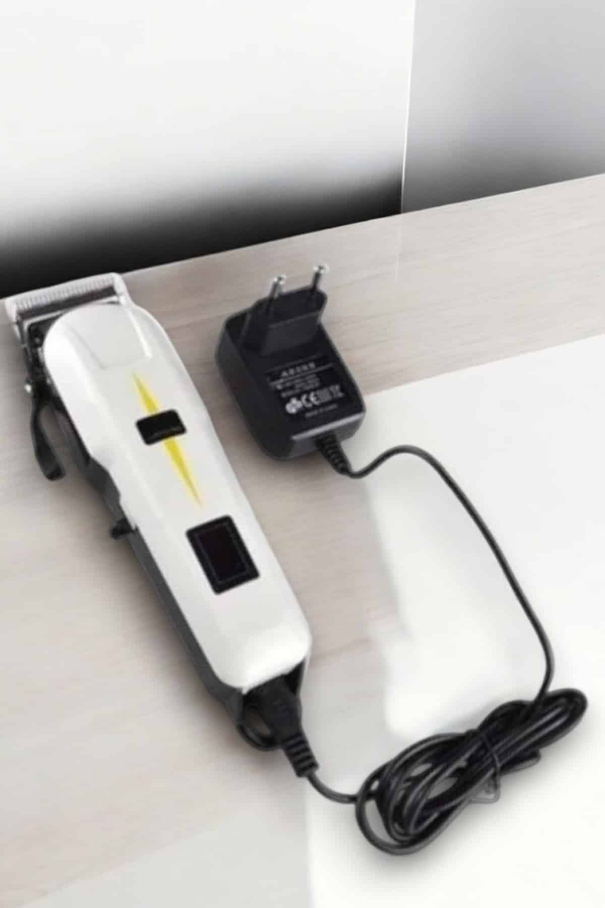 Yeni Nesil Tıraş Makinesi Uzun Şarjlı Paslanmaz Çelik Bıçaklı