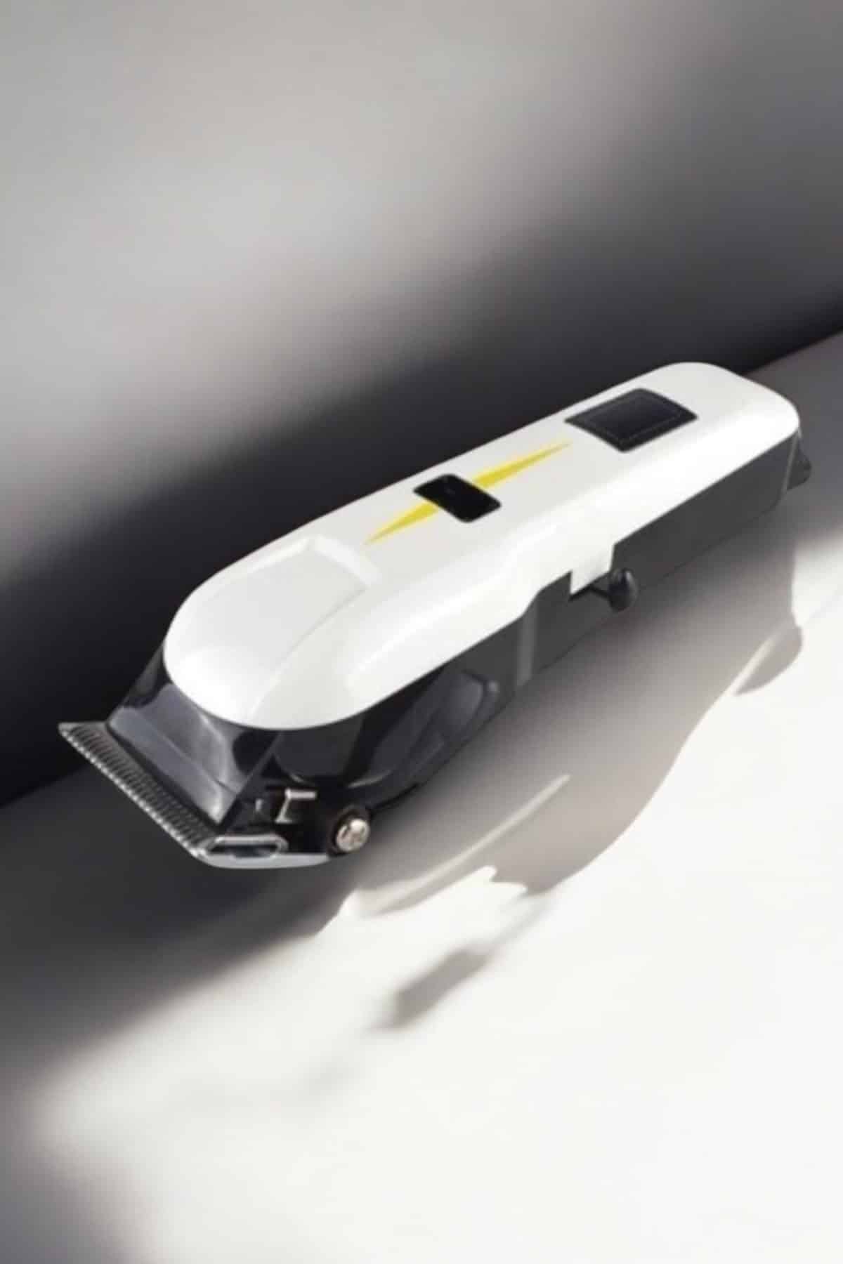 Yeni Nesil Tıraş Makinesi Uzun Şarjlı Paslanmaz Çelik Bıçaklı