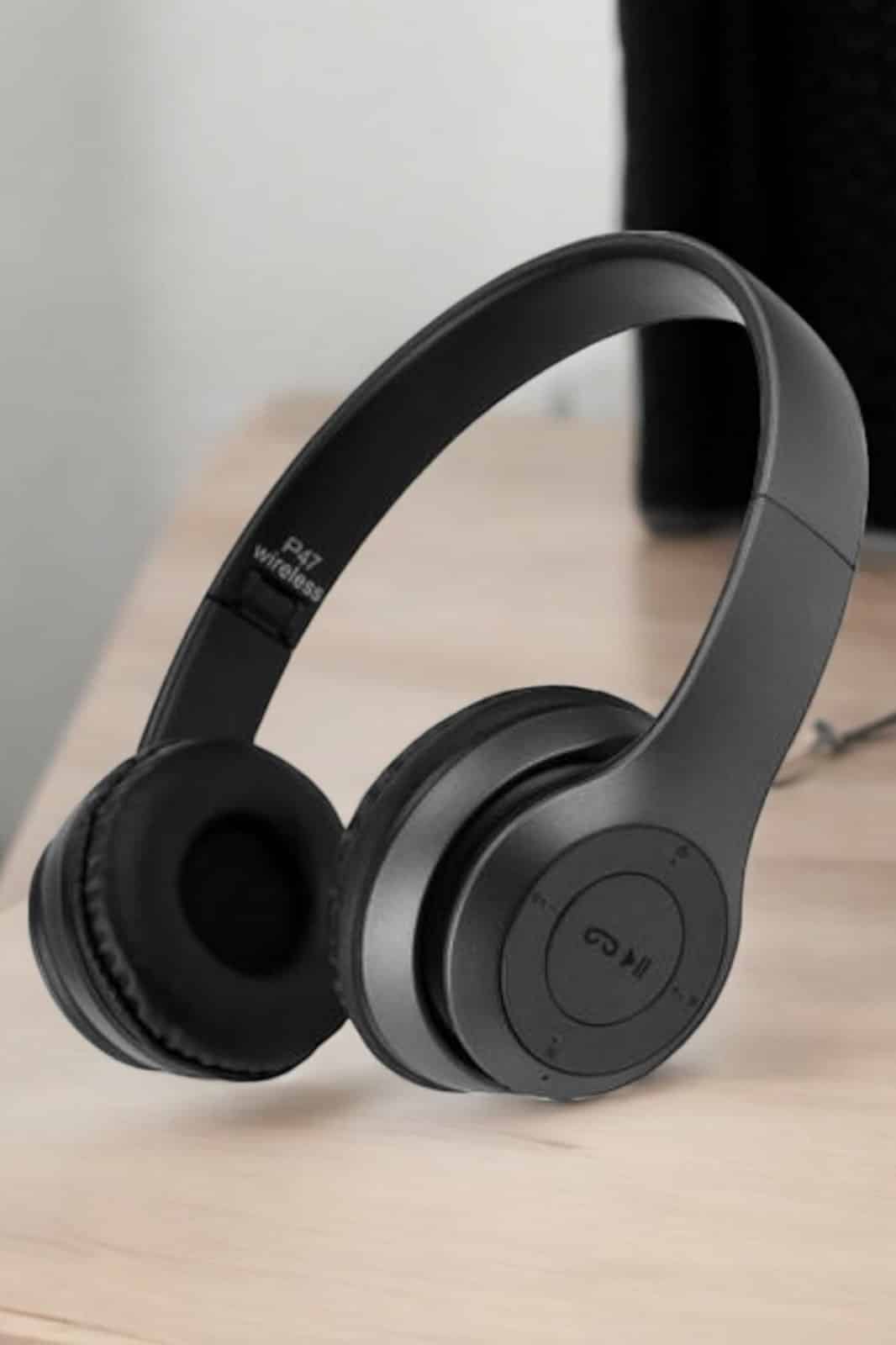 Kulak İçi Kablosuz Bluetooth Kulaklık Ekstra Bass ve Çok Yönlü Kullanım