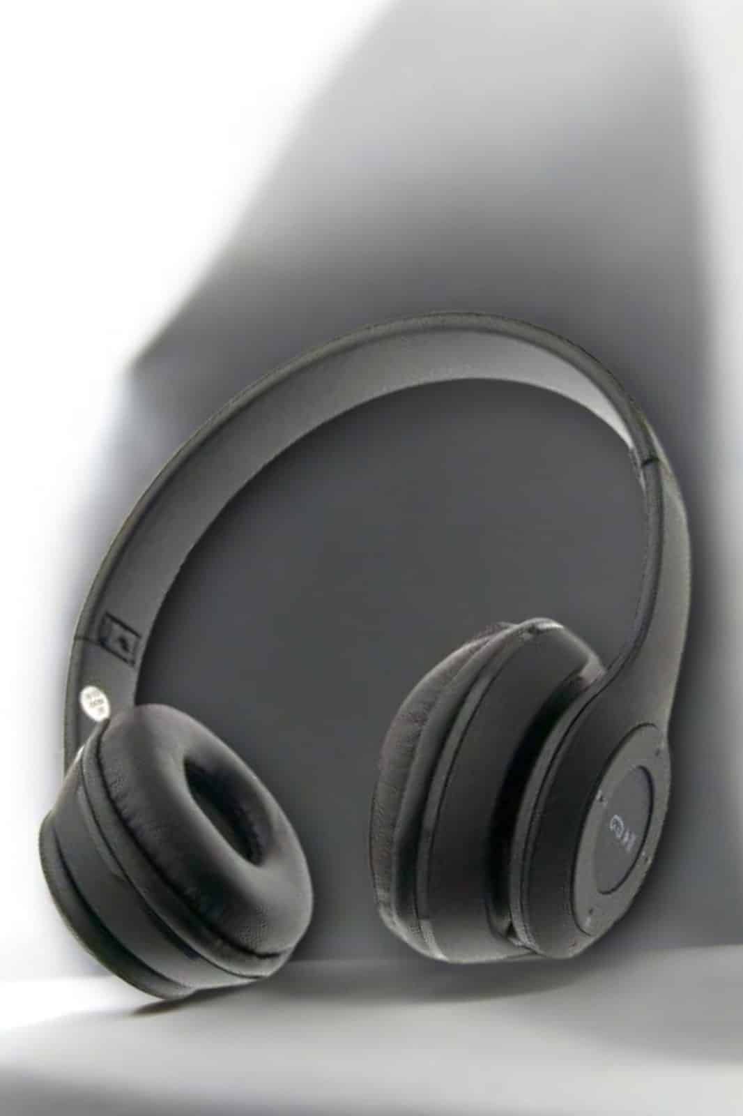 Ayarlanabilir Kafa Bandı ile Yüksek Performanslı Bluetooth Kulaklık