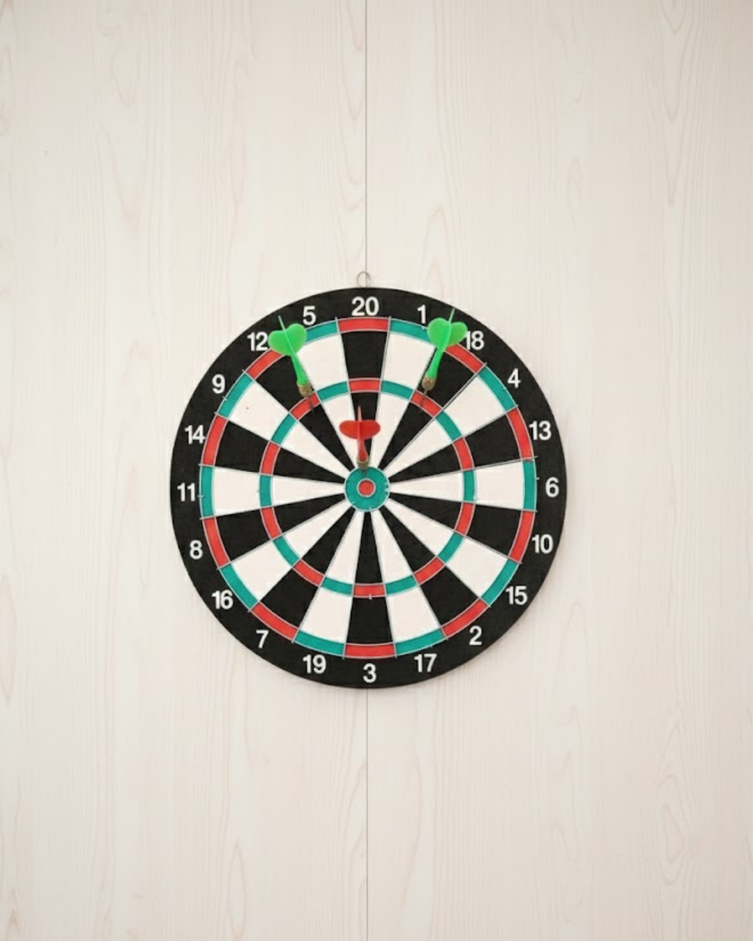 Ev ve Oyun Alanları İçin 15 İnç Dart Tahtası 4 Dart Oku...