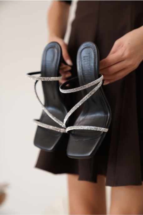 Capella Siyah Kadın Taşlı Topuklu Terlik