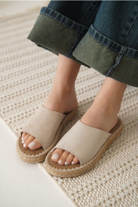 Grey Süet Bej Kadın Terlik