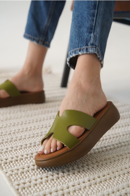 Borlina Haki Yeşil Hakiki Deri Terlik