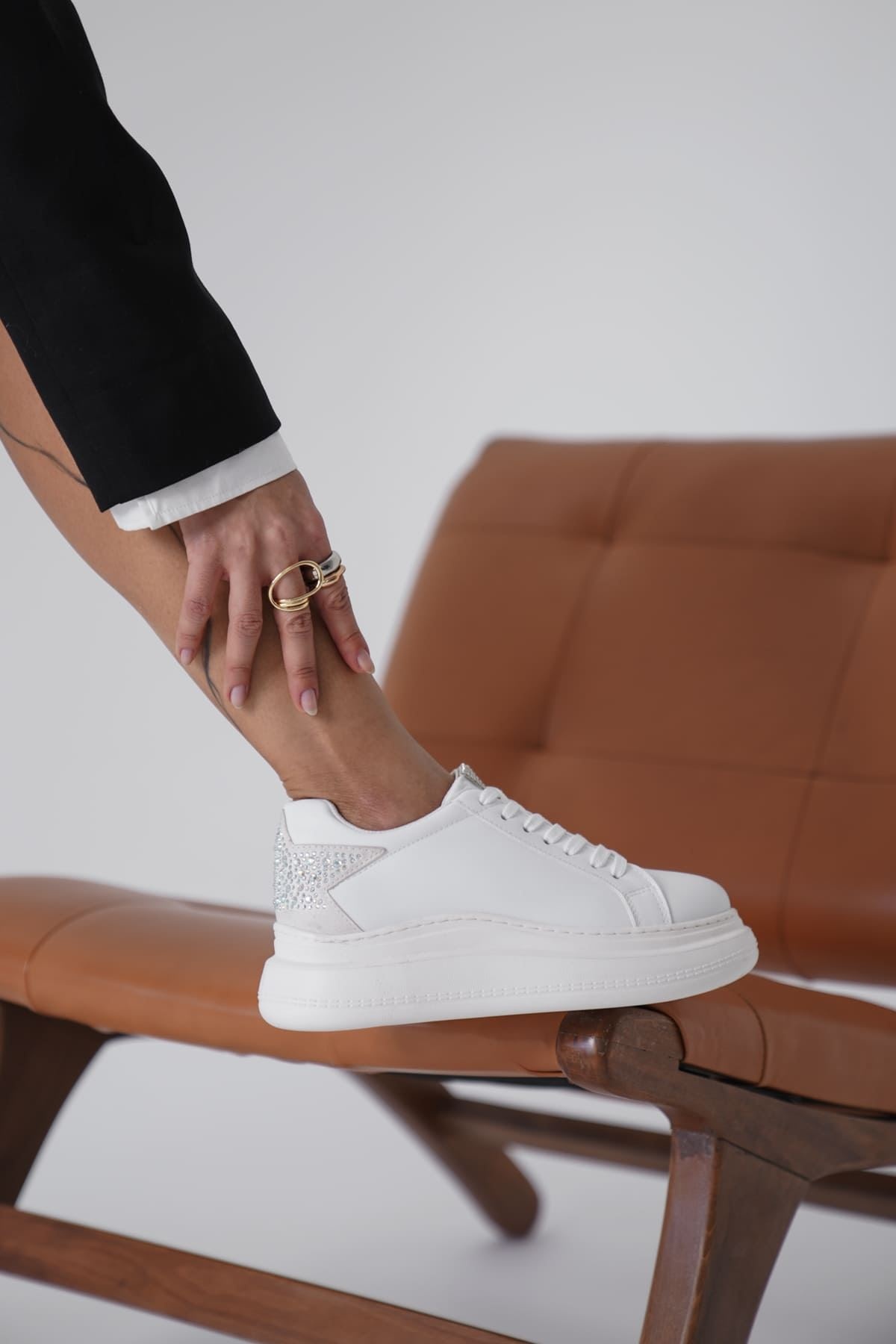 Grace Arkası Taşlı Beyaz Kadın Sneaker