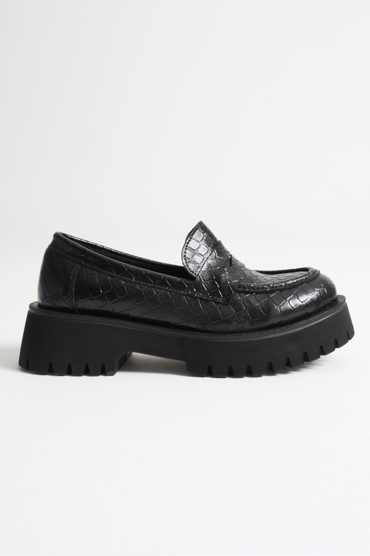Noir Kadın Günlük Siyah Kroko Loafer Ayakkabı