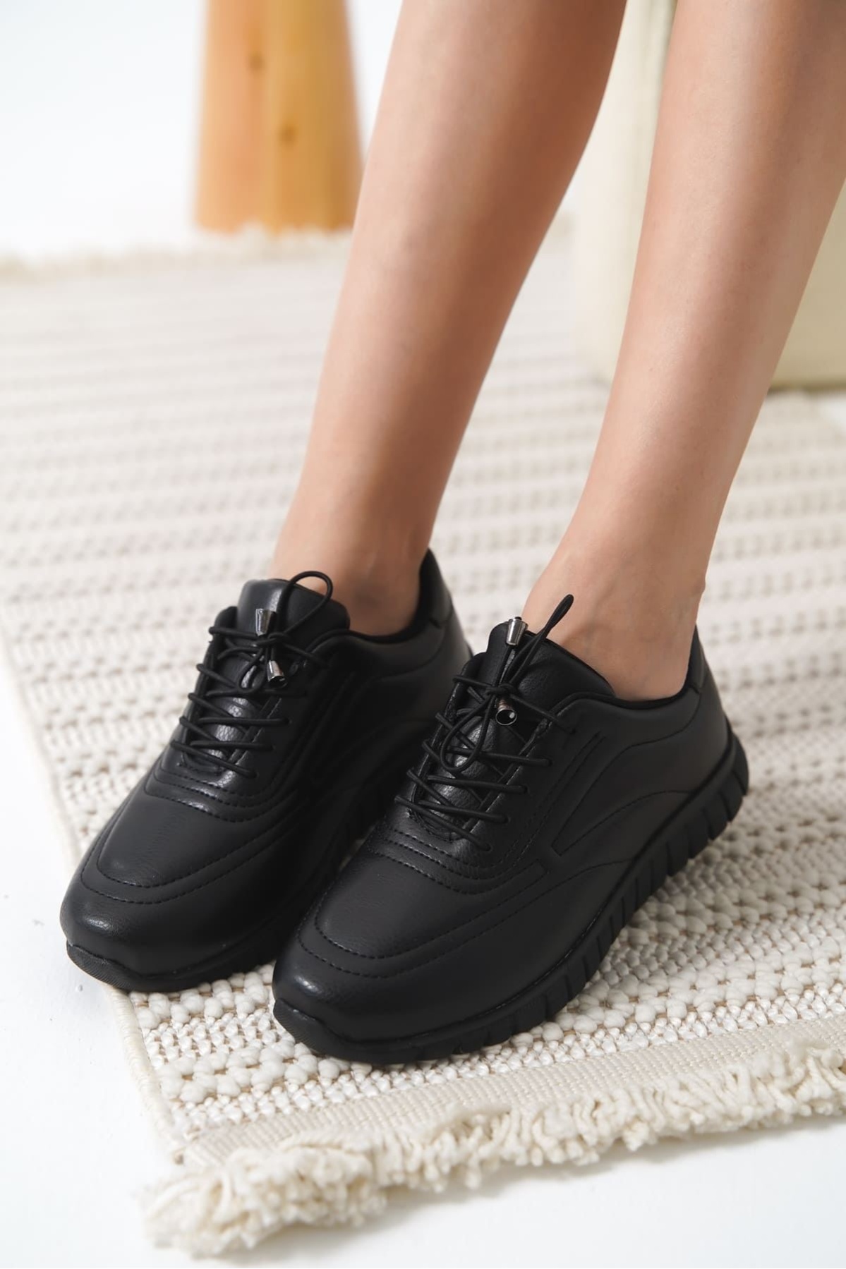 Daphne Kadın Siyah Spor Ayakkabı