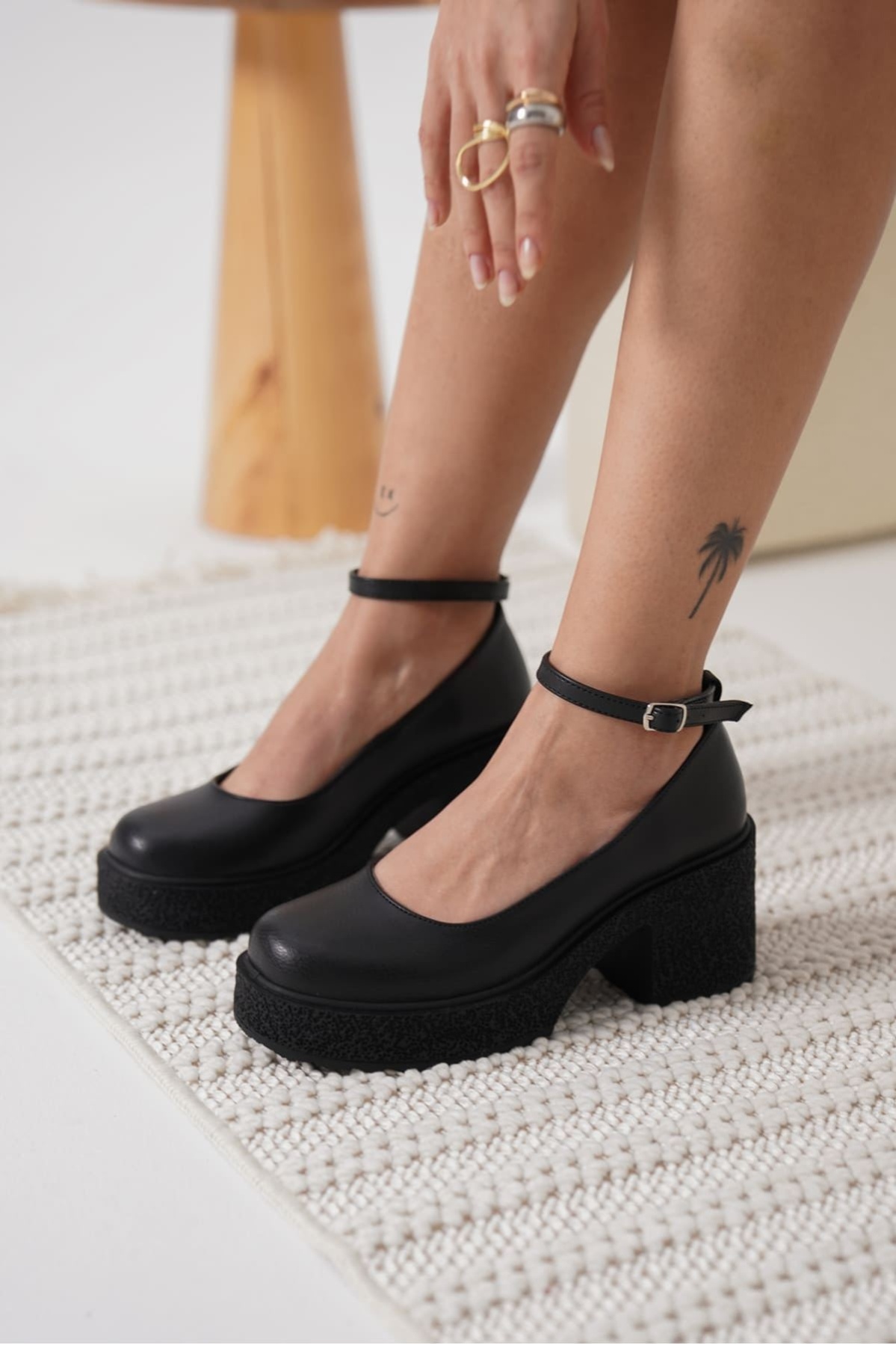 Marla Kadın Siyah Bilekten Baretli Günlük Ayakkabı