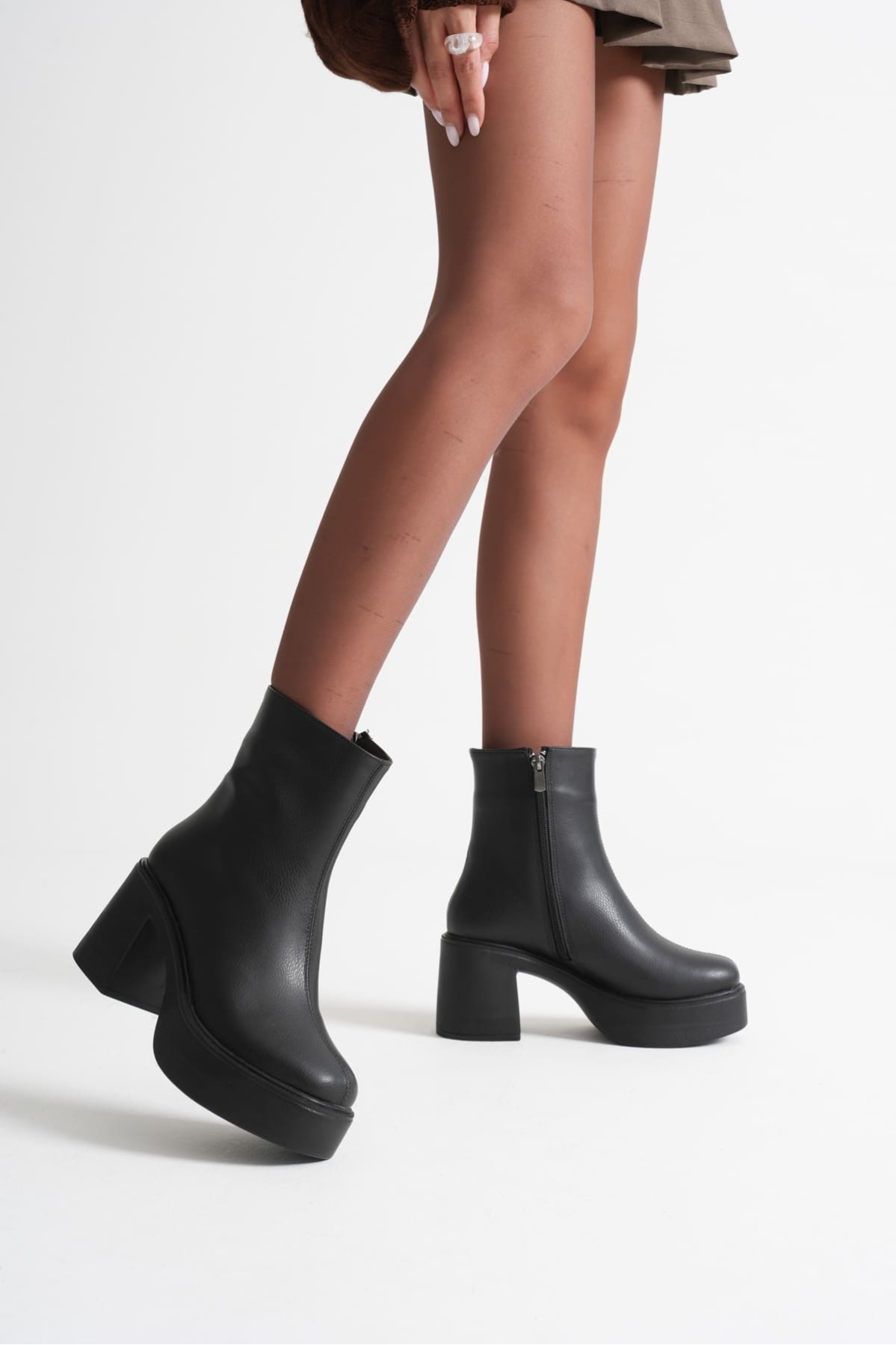 Keti Kadın Siyah Topuklu Bot