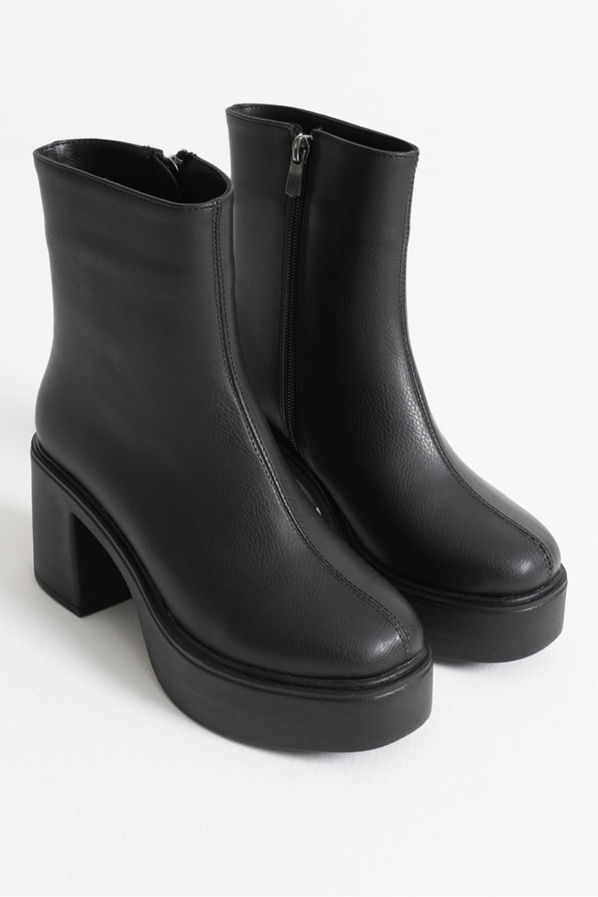 Keti Kadın Siyah Topuklu Bot
