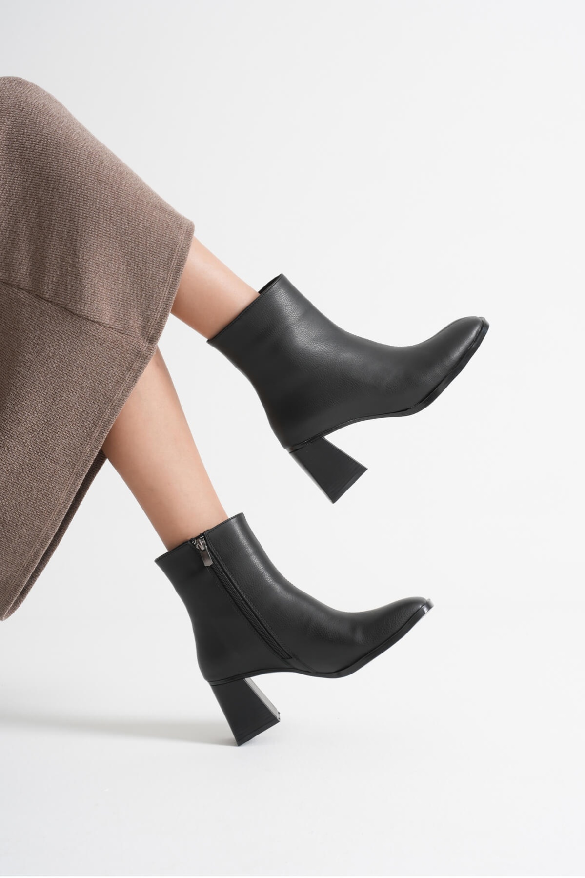 Ornela Kadın Siyah Topuklu Bot