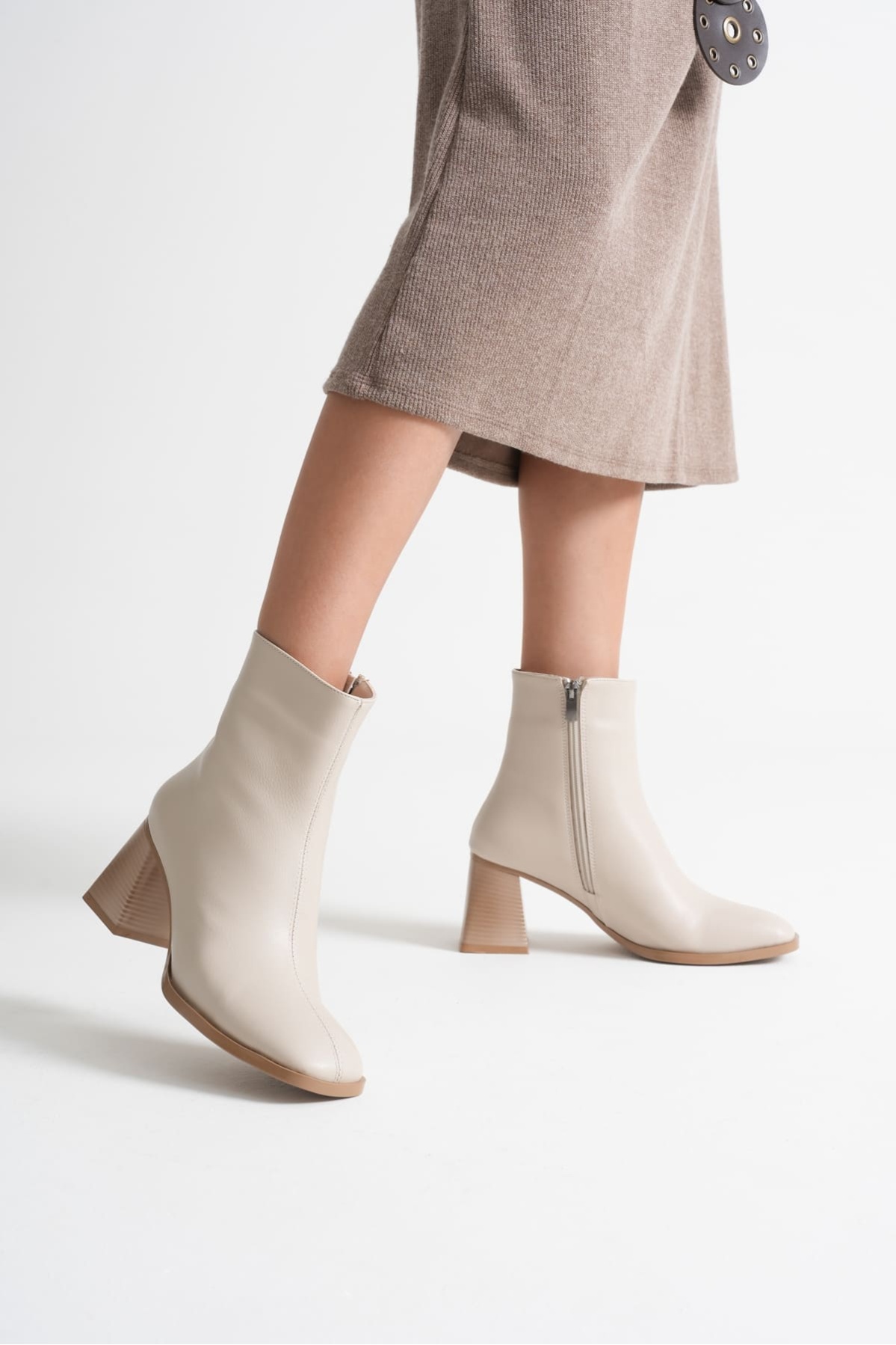 Ornela Kadın Bej Topuklu Bot