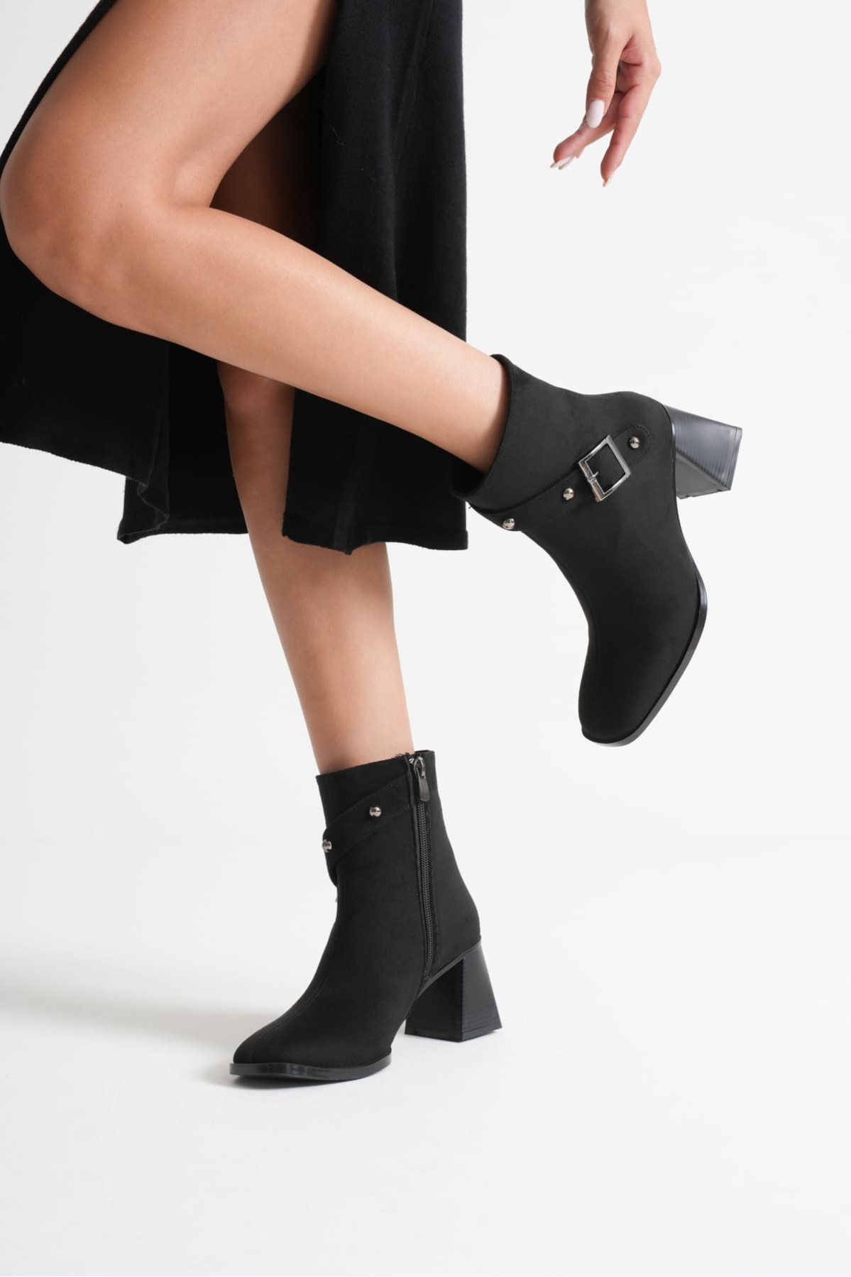 Vera Kadın Siyah Süet Topuklu Bot