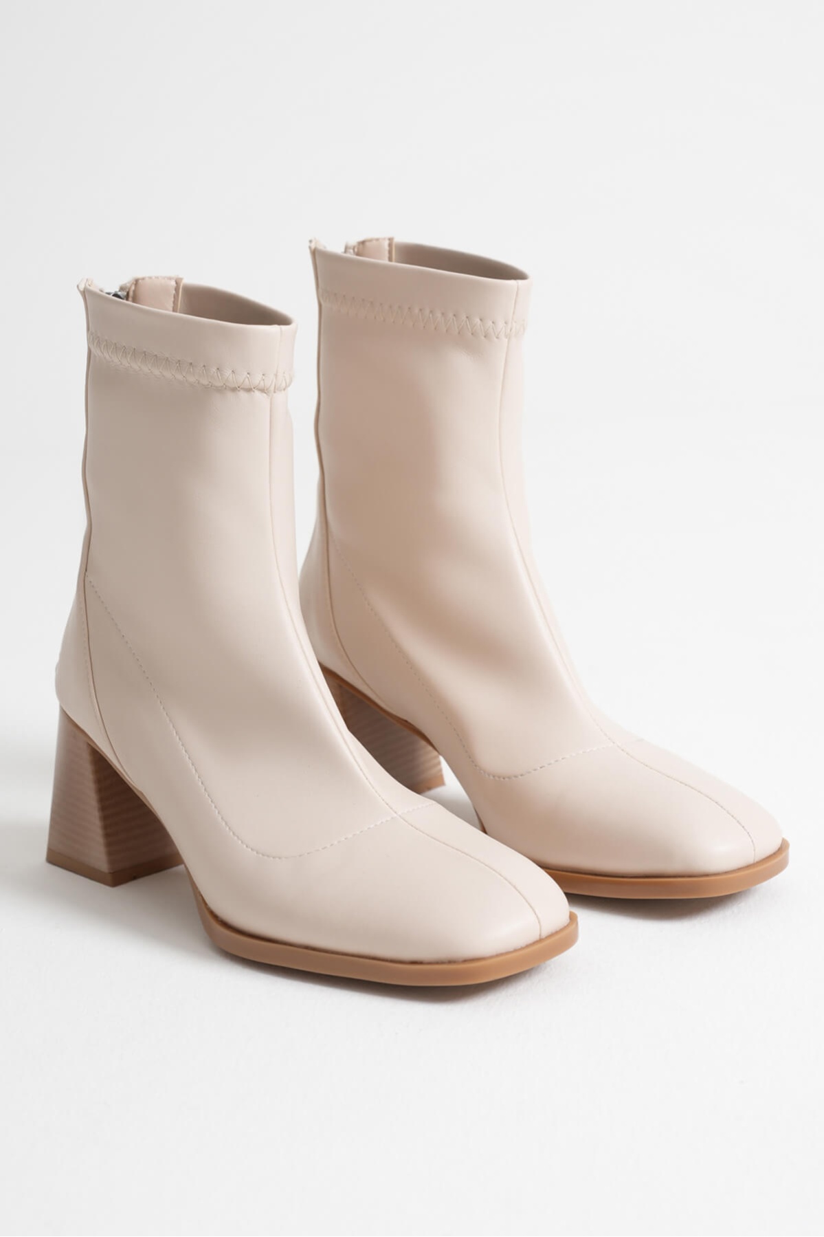 Arvena Bej Kalın Topuklu Streç Bot