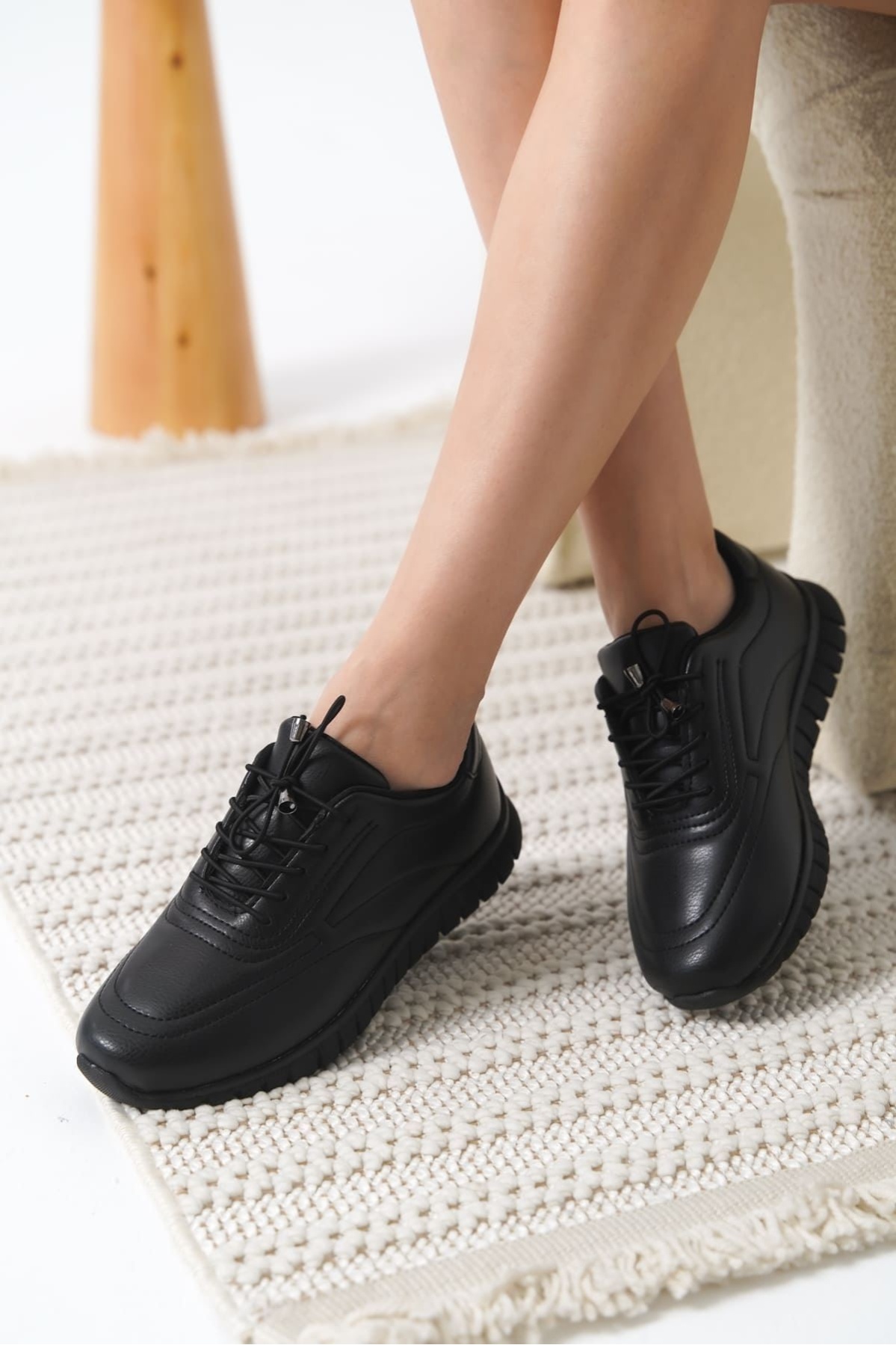 Daphne Kadın Siyah Spor Ayakkabı