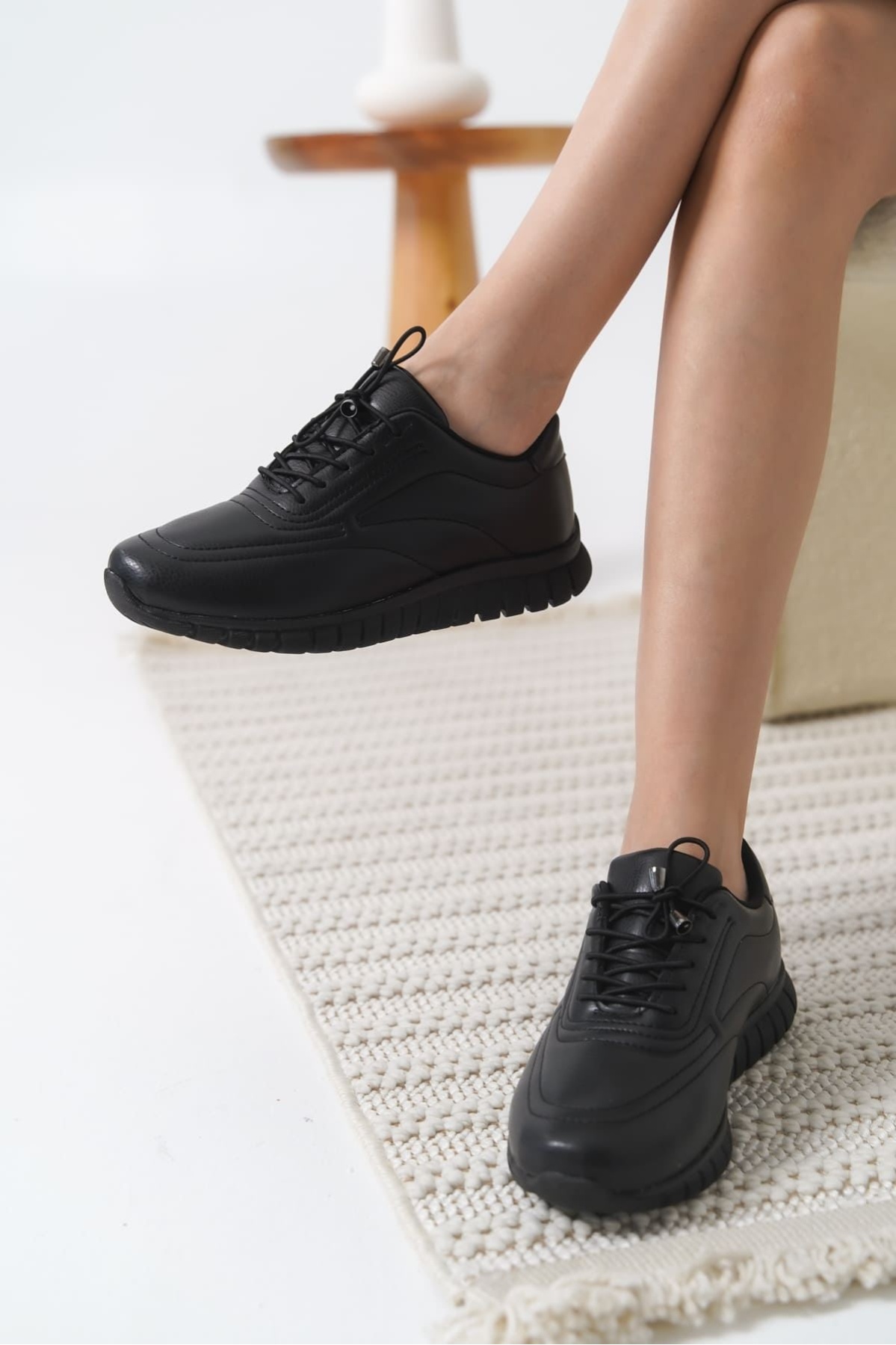 Daphne Kadın Siyah Spor Ayakkabı