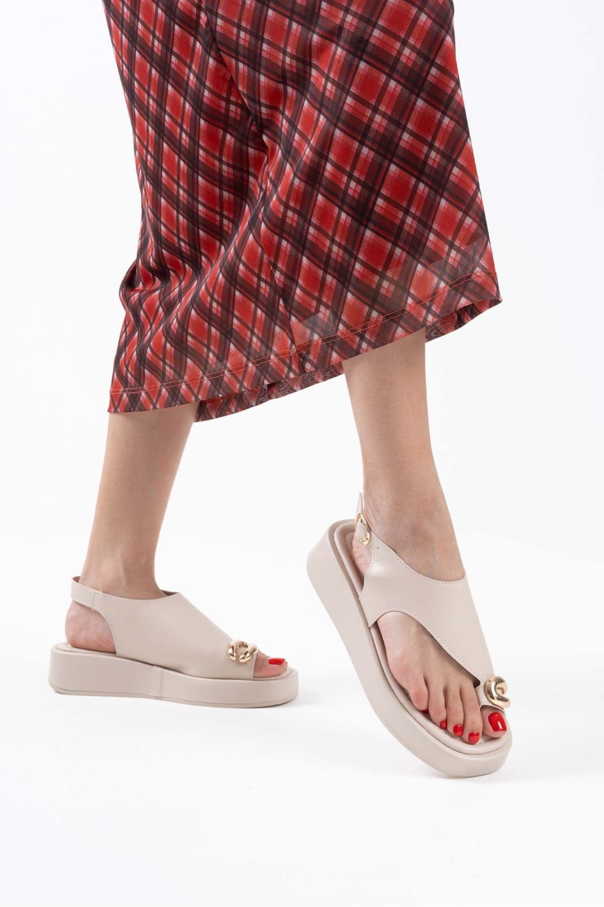 Milena Bej Cilt Toka Detaylı Sandalet