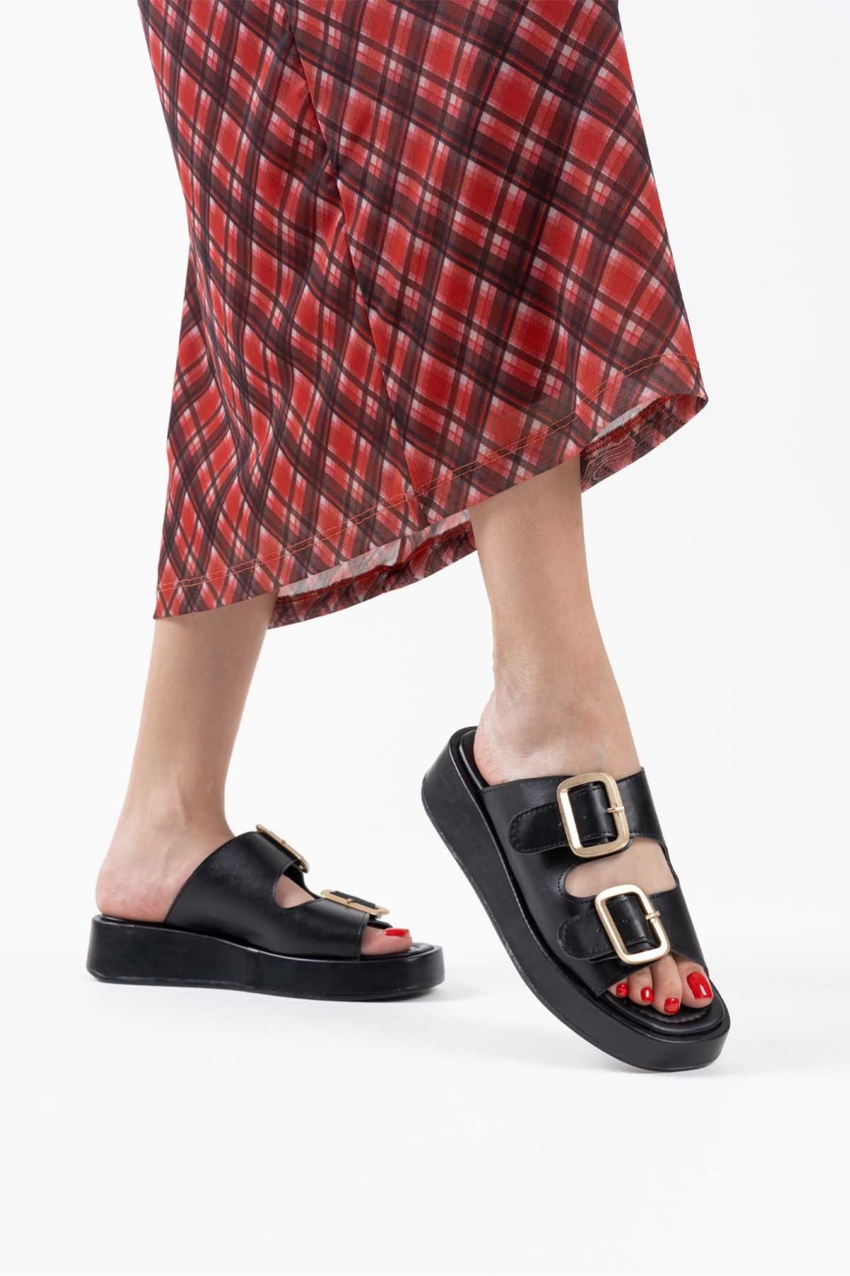 Nare Siyah Cilt Terlik