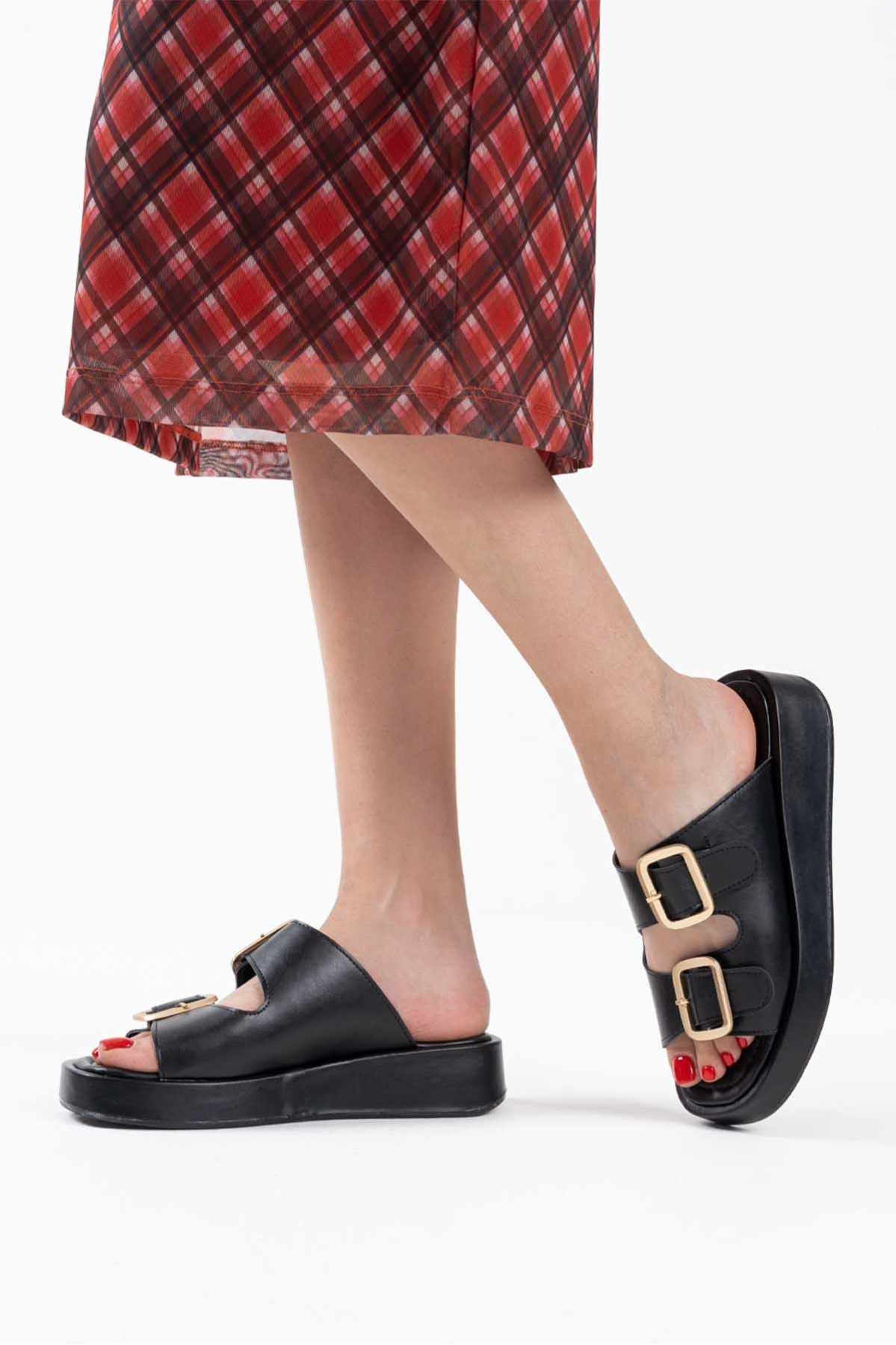 Nare Siyah Cilt Terlik