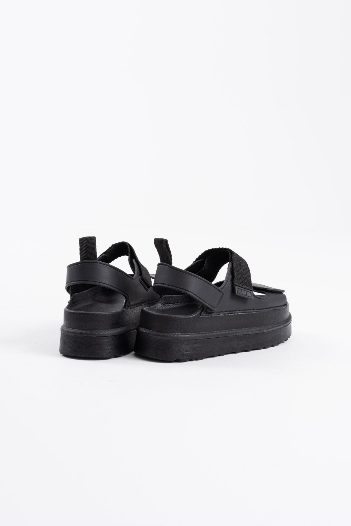 Zeta Siyah Kadın Sandalet