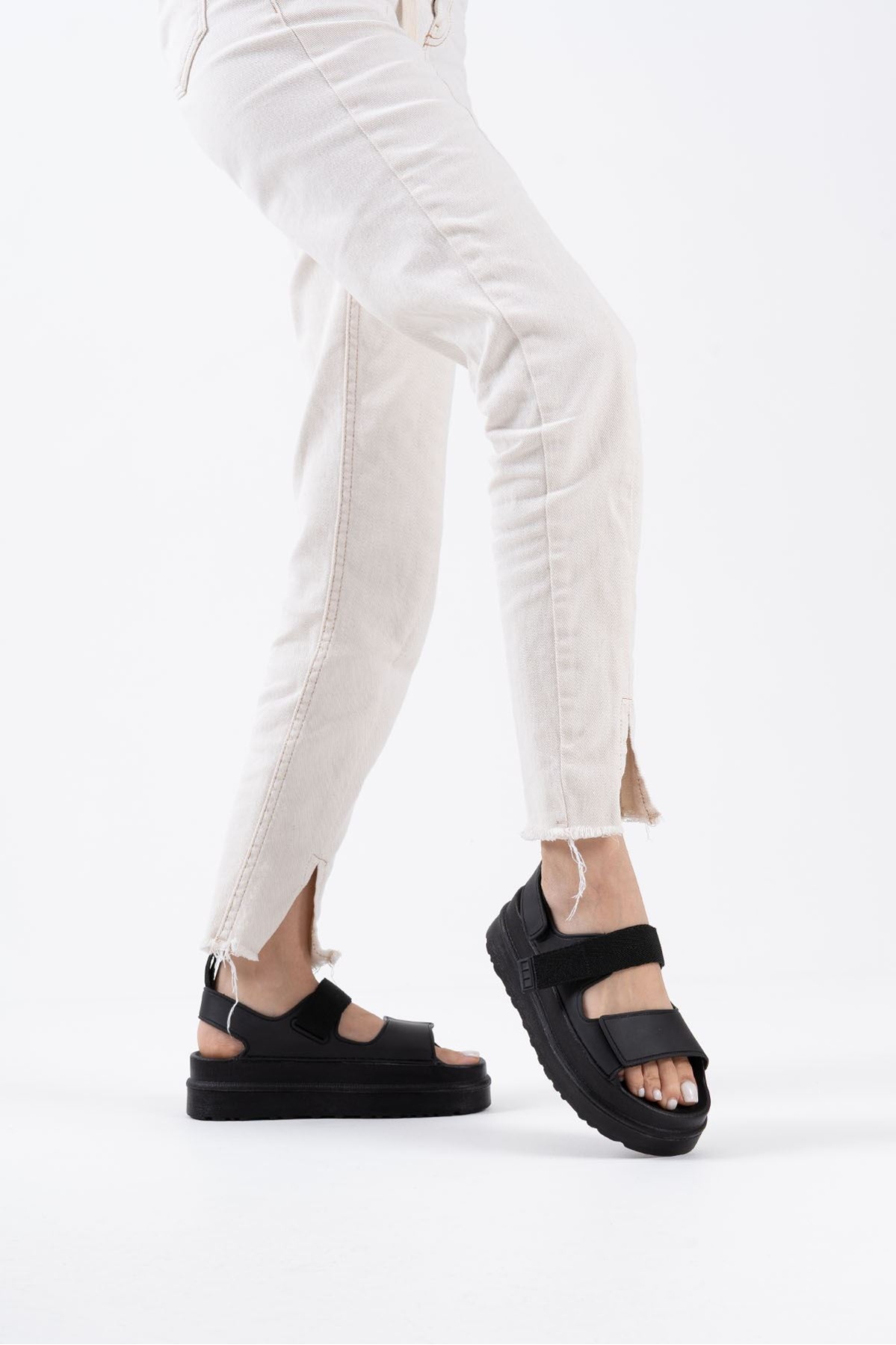 Zeta Siyah Kadın Sandalet