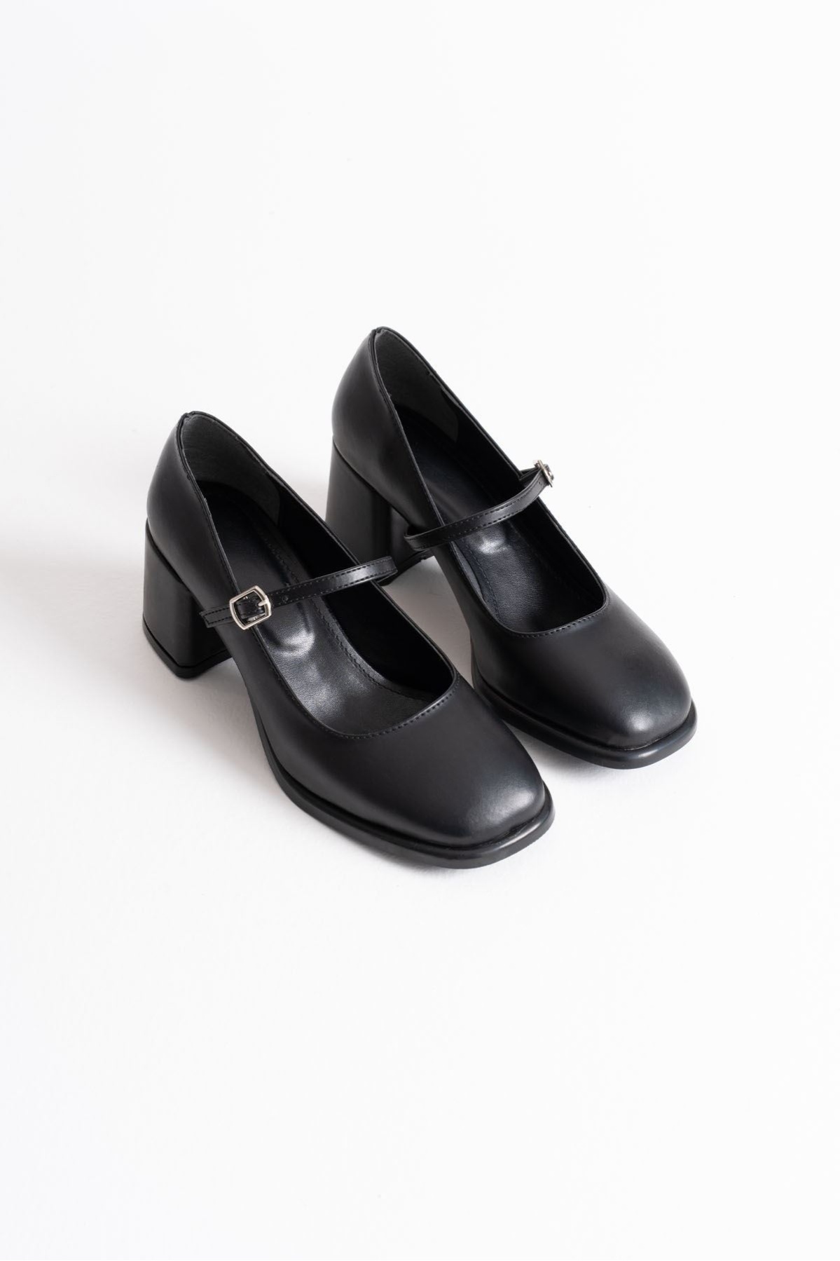 Blown Siyah Cilt Kadın Topuklu Ayakkabı