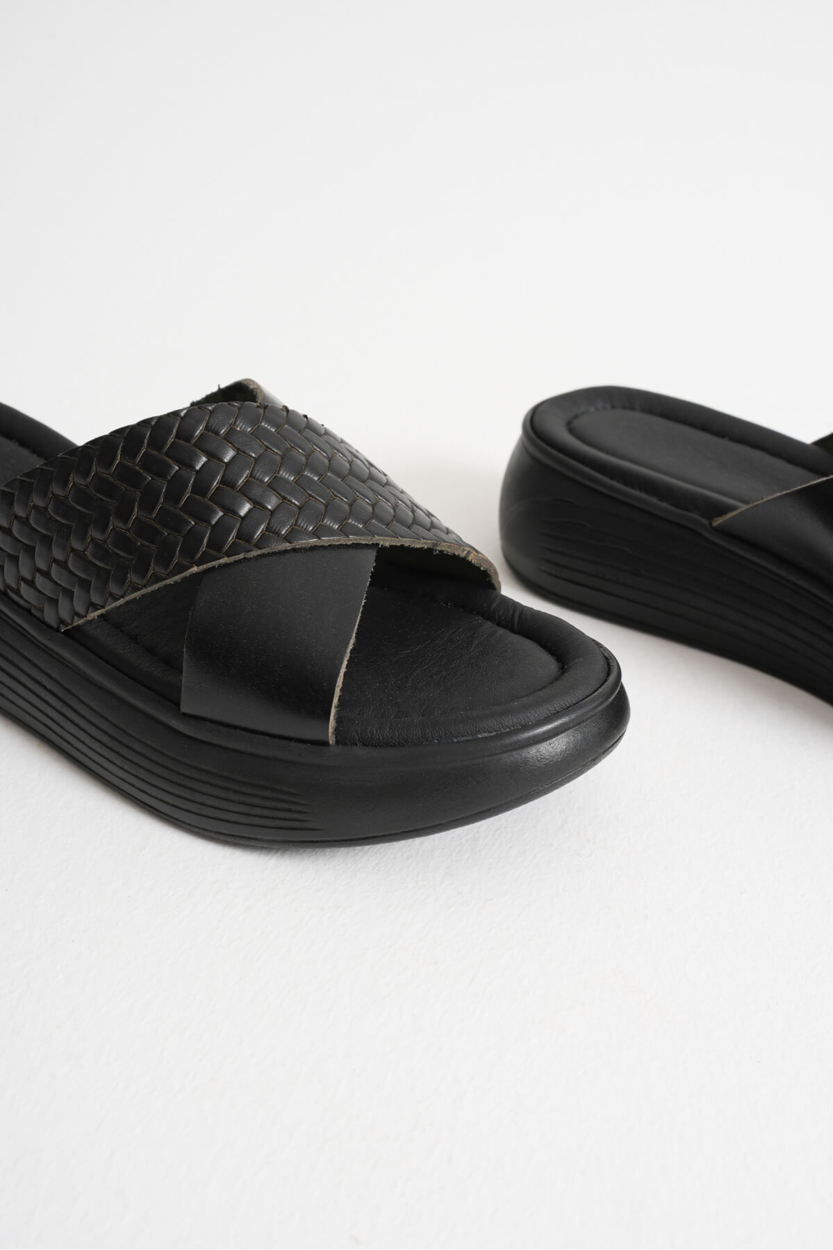 Fayn Siyah Hakiki Deri Terlik