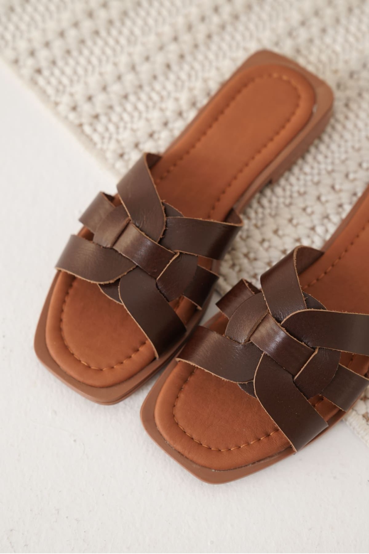 Marlen Acı Kahve Hakiki Deri Terlik