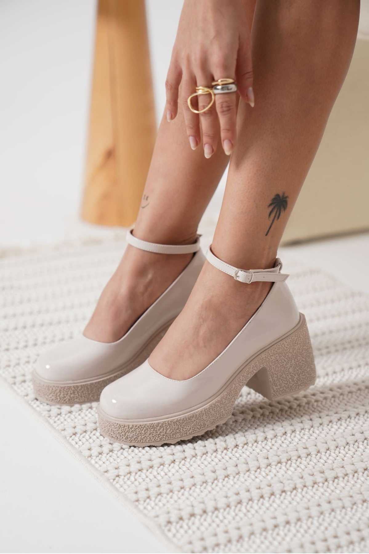 Marla Kadın Bej Rugan Bilekten Baretli Günlük Ayakkabı