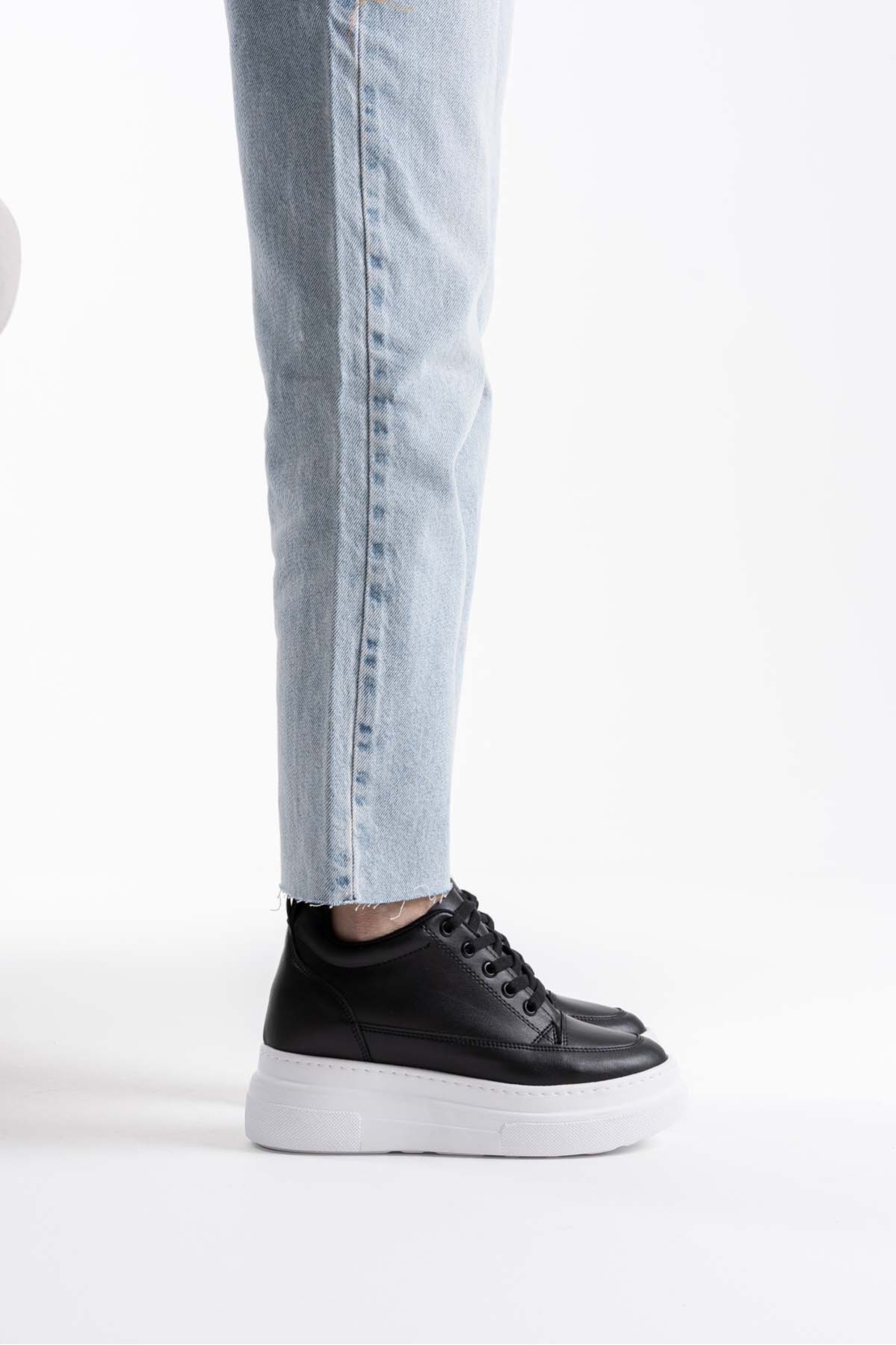 Lauren Kadın Gizli Topuk Beyaz Tabanlı Siyah Spor Ayakkabı