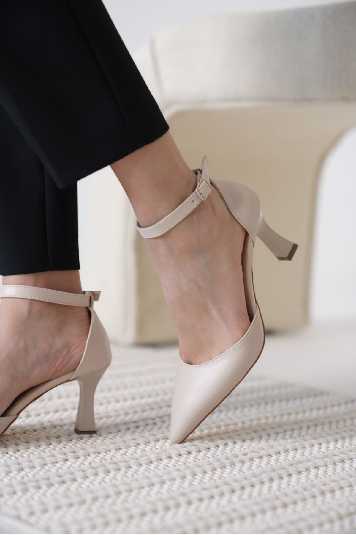 Clara Kadın Bej Topuklu Ayakkabı