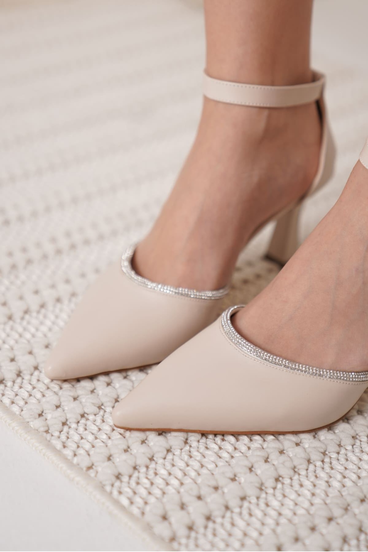 Darla Taşlı Kadın Bej Topuklu Ayakkabı