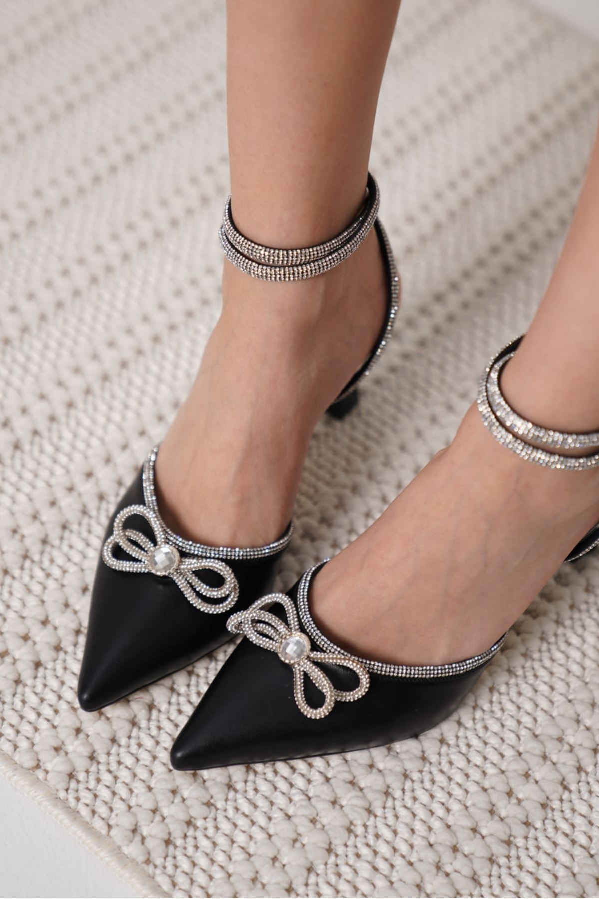 İrina Kadın Siyah Taşlı Topuklu Ayakkabı