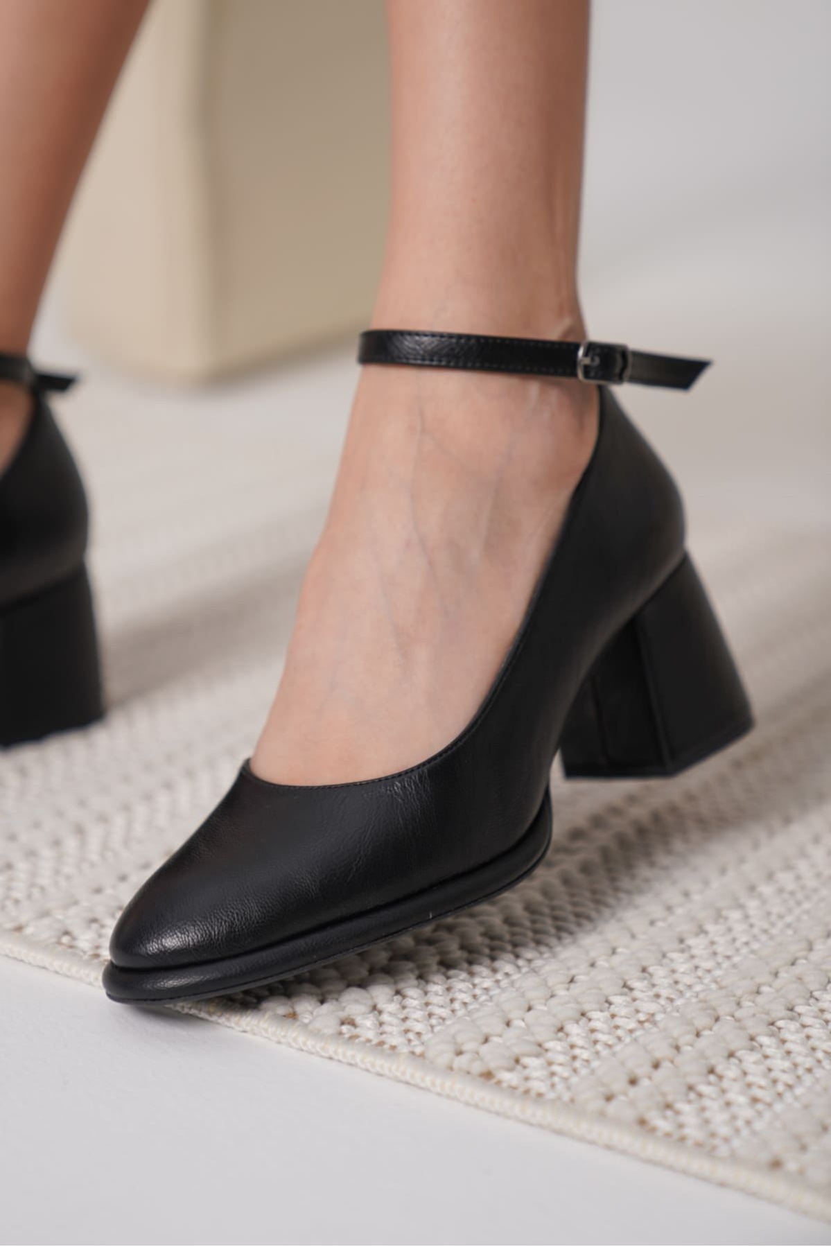 Josephine Kadın Mat Siyah Topuklu Ayakkabı