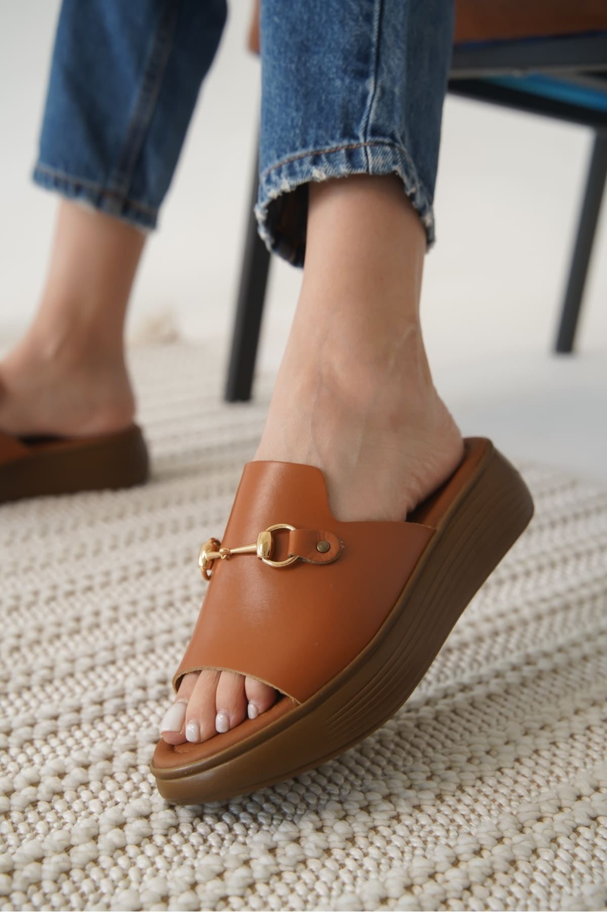 Nelly Taba Hakiki Deri Terlik