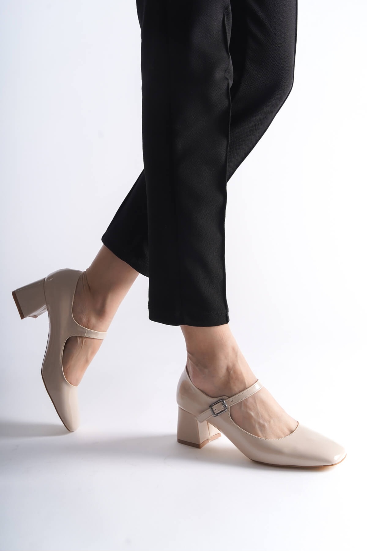 Rosalie Bej Rugan Topuklu Kadın Ayakkabı