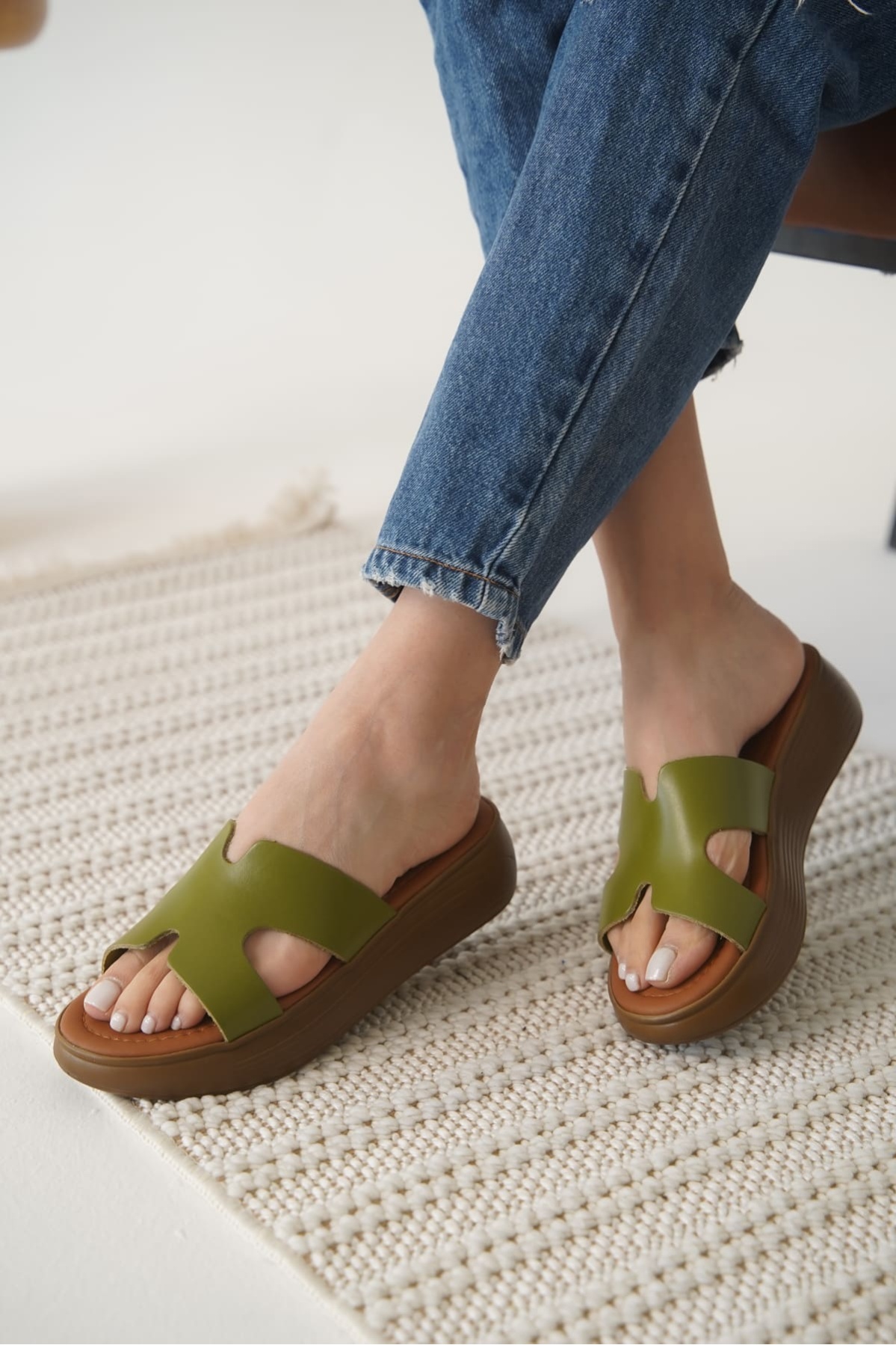 Borlina Haki Yeşil Hakiki Deri Terlik