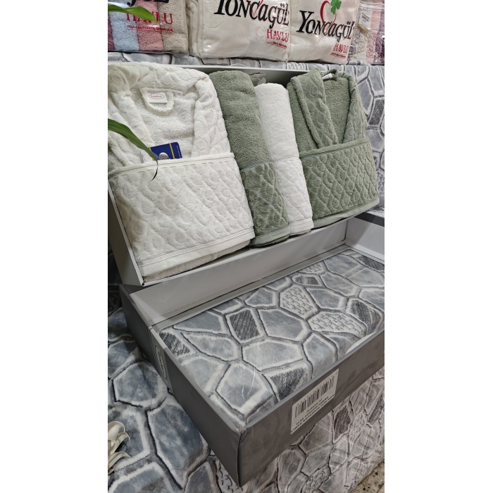 RoseNurr Home Collection Pamuklu Aile Bornoz Seti - Krem/Yeşil