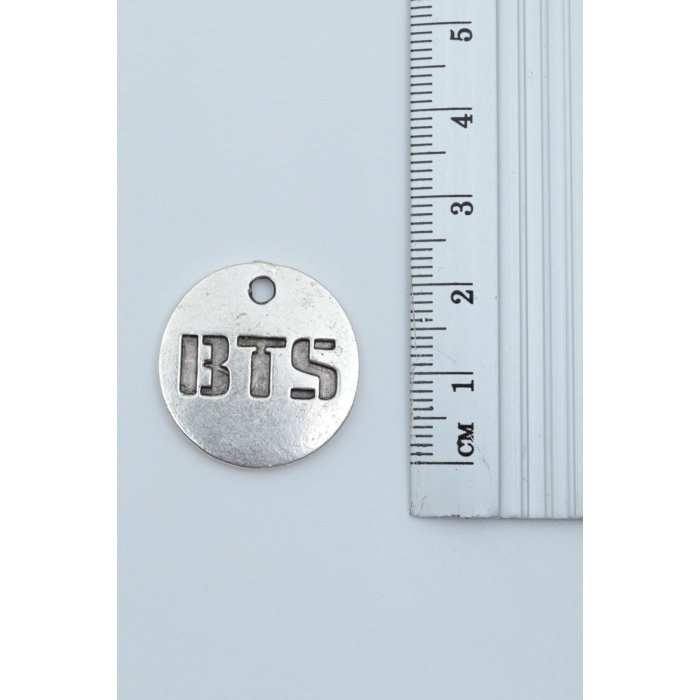 BTS Madalyon Gümüş Kaplama Deri İp Kolye