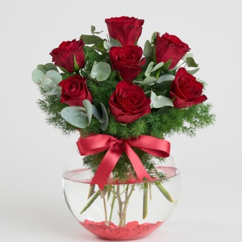 7 Adet Vazo Kırmızı Gül