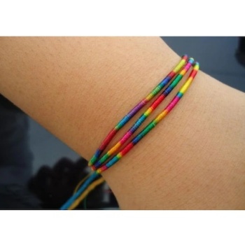 Renkli Şans Bileklikleri 1 Kartela ( 65 Adet )