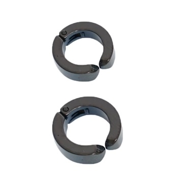 Erkek Küpesi 2 Adet Siyah Çelik Kıstırmalı Küpe Paslanmaz Atmaz Çelik Siyah Küpe