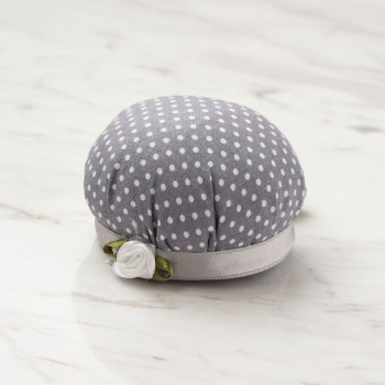 ® Loren Kola Takılabilir Gri beyaz İğnedanlık