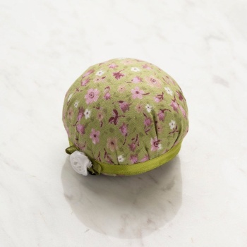 ® Loren Kola Takılabilir Yeşil Çiçekli iğnedanlık