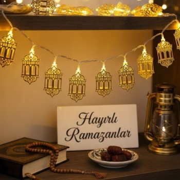 ® 10 Adet Sarkıtlı Ramazan Fenerli LED Işık – Pilli 2 Metre Ramazan Süsü, İslami Dekorasyon, Ev ve Mekanlar İçin Dekoratif Ortam Aydınlatması