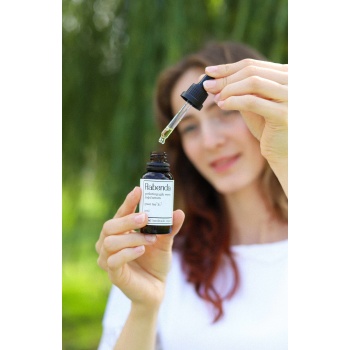 ® Perfecting Işıltı Veren Doğal Serum