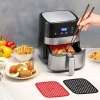 Biyomak® Siyah Isıya Dayanıklı Yıkanılabilir Silikon Fırın Ve Airfryer Kare Model Pişirme Matı 21,5 Cm